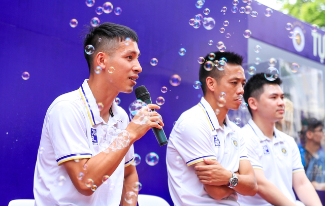 Chủ tịch CLB Hà Nội giao chỉ tiêu đặc biệt cho đội nhà ở AFC Champions League - Ảnh 4.