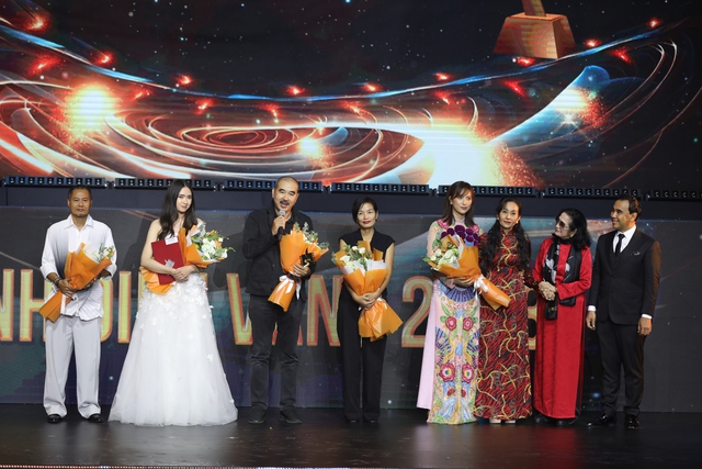 Phim điện ảnh Tro T&agrave;n Rực Rỡ đạt giải C&aacute;nh diều v&agrave;ng 2023 - Ảnh 1.