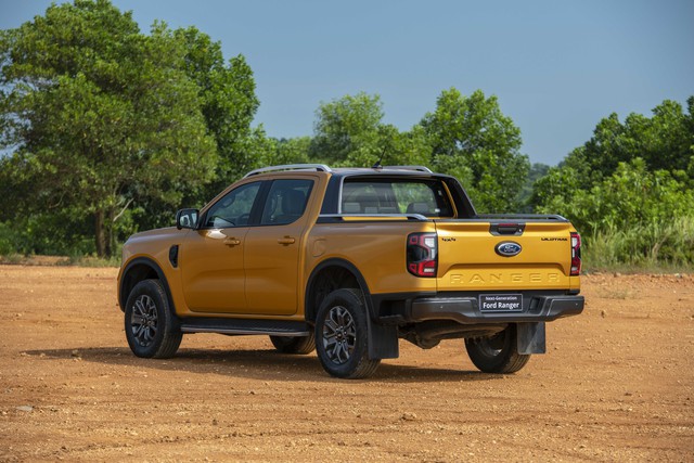 Lái thử Ford Ranger Wildtrak: Để hiểu vì sao 'vua lại làm vua'- Ảnh 5.