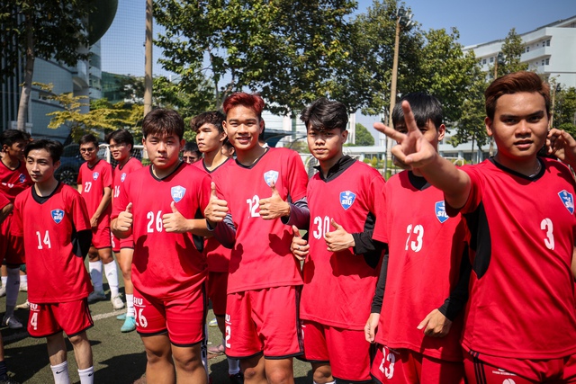 Đội n&agrave;o đủ sức ng&aacute;ng đường ĐH Sư phạm Kỹ thuật ở v&ograve;ng loại khu vực TP.HCM?- Ảnh 3.