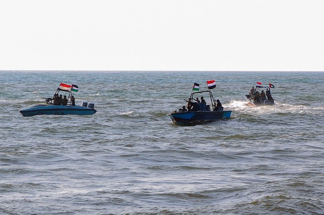 HĐBA Liên Hiệp Quốc yêu cầu Houthi chấm dứt tấn công ở biển Đỏ- Ảnh 1.