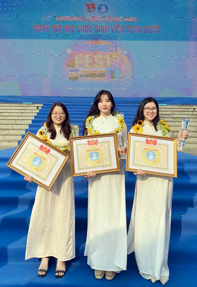 Sinh viên ĐH Duy Tân có nhiều Giải thưởng tại Euréka lần thứ 25 4-tt-1704946221544658102049