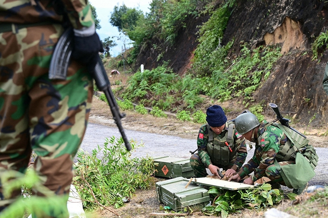 Quân đội Myanmar và liên minh nổi dậy đồng ý ngừng bắn- Ảnh 1.