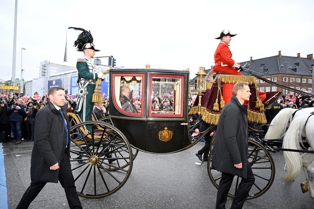 Nữ hoàng thoái vị, thái tử lên ngôi trong sự kiện lịch sử ở Đan Mạch- Ảnh 4.