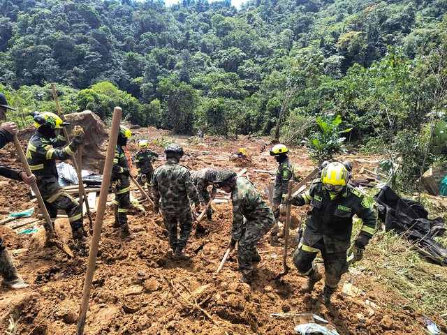 Lở đất tại Colombia, 33 người chết- Ảnh 1.