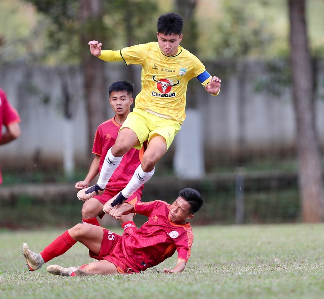 Thất bại choáng váng của HLV Phạm Minh Đức và đội Hà Nội tại giải U.19- Ảnh 5.