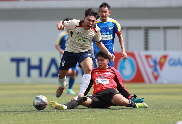 Đội Trường ĐH Sư phạm TP.HCM 2-0 đội Trường HUFLIT: Suất play-off đầu tiên có chủ nhân- Ảnh 1.