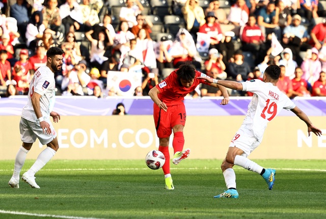 Son Heung-min ‘im hơi’, Lee Kang-in tạo siêu phẩm giúp đội tuyển Hàn Quốc đánh bại Bahrain- Ảnh 3.