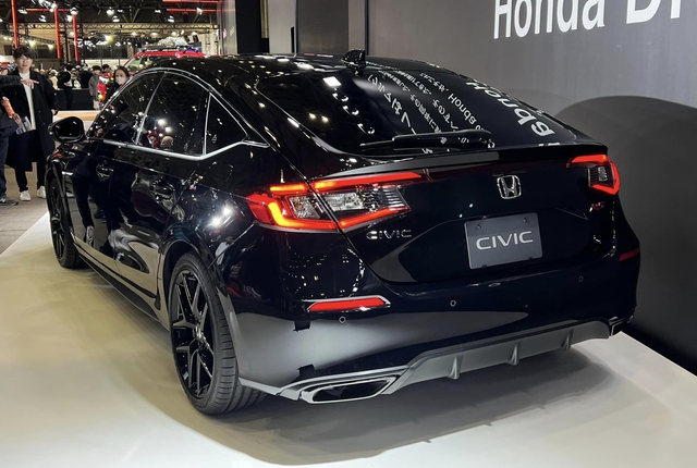Honda Civic RS 2024 thiết kế thể thao hơn, thêm tùy chọn số sàn- Ảnh 2.