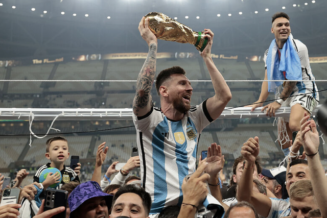 Messi đoạt giải FIFA The Best gây tranh cãi nhất từ trước đến nay!- Ảnh 1.