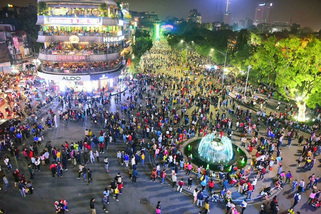 5 địa điểm vui chơi độc đáo nhất tại Hà Nội năm 2024- Ảnh 1.