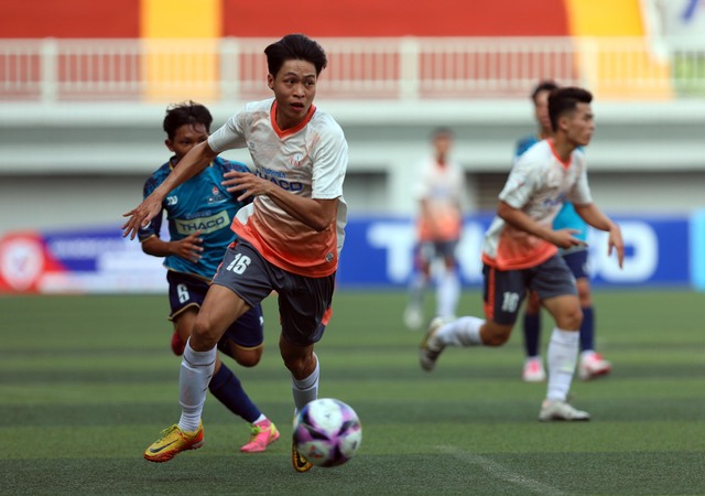 ĐH Nông lâm TP.HCM 3-3 ĐH Kinh tế - Tài chính TP.HCM: Lấy vé play-off nghẹt thở- Ảnh 2.