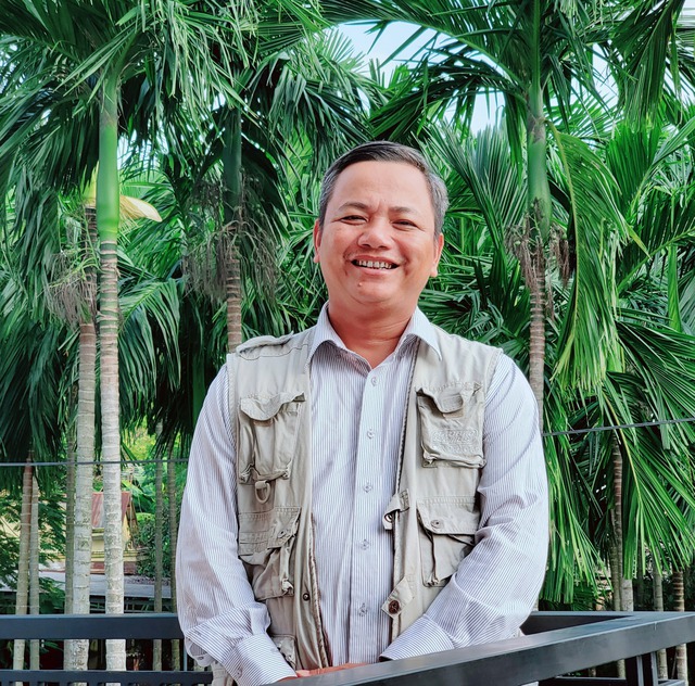 Tác giả Phi Tân. Ảnh Việt Quỳnh