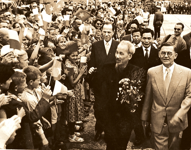 Từ tư tưởng ngoại giao Hồ Chí Minh tới trường phái ngoại giao cây tre Việt Nam- Ảnh 1.