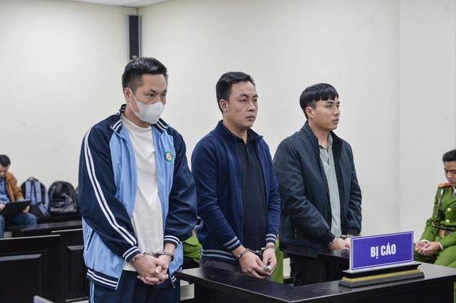 3 cựu công an 'bắn nhầm dê' bị tuyên án tù, tịch thu xe ô tô- Ảnh 1.