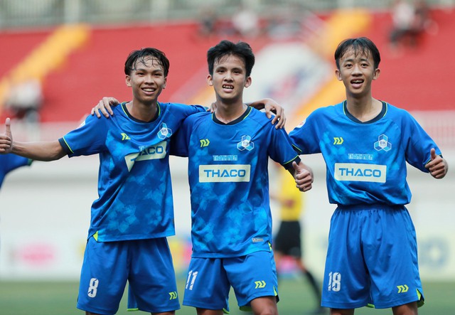 Những gương mặt nổi trội, nhiều bàn thắng ấn tượng ở vòng loại TNSV THACO Cup 2024- Ảnh 3.