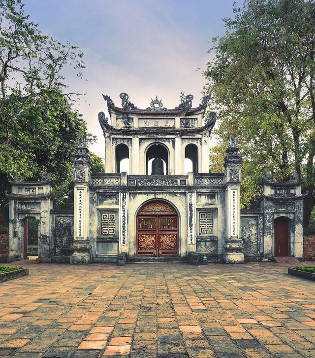 Văn Miếu - Quốc Tử Giám: Theo dấu chân tiền nhân nhìn về lịch sử hiếu học- Ảnh 3. Văn Miếu - Quốc Tử Giám: Theo dấu chân tiền nhân nhìn về lịch sử hiếu học- Ảnh 3.