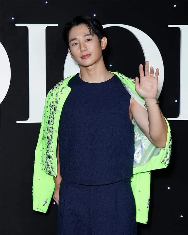 Paris Fashion Week đón màn đổ bộ của sao Hàn, riêng Jung Hae In bị chê- Ảnh 2.