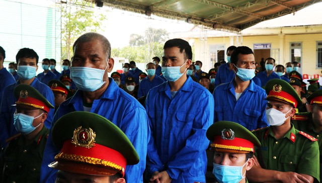 Xét xử 100 bị cáo vụ án khủng bố tại Đắk Lắk: Tuyên phạt 10 bị cáo tù chung thân- Ảnh 1.