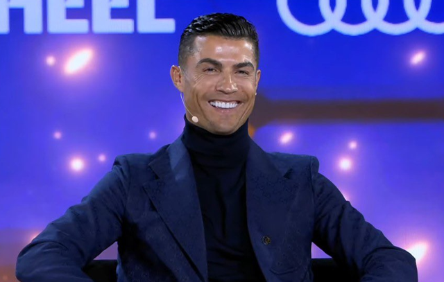Mất danh hiệu Globe Soccer Awards về tay Haaland, Cristiano Ronaldo có những phát biểu lạ- Ảnh 1.