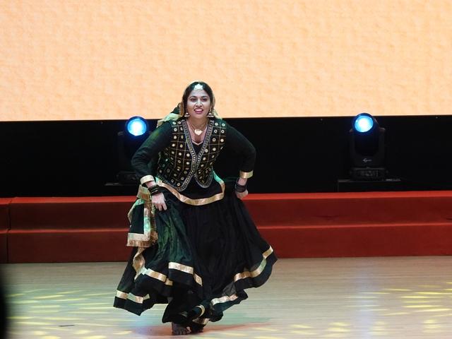 Gần 1.000 khán giả Bình Định thưởng thức điệu múa Punjabi truyền thống của Ấn Độ- Ảnh 5.