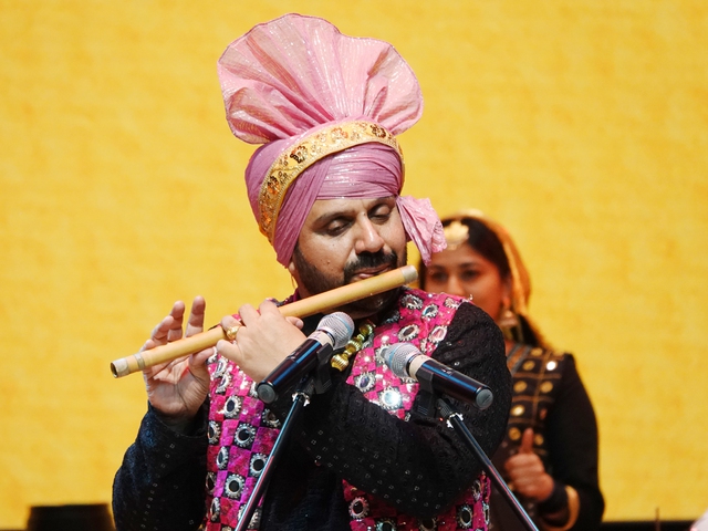 Gần 1.000 khán giả Bình Định thưởng thức điệu múa Punjabi truyền thống của Ấn Độ- Ảnh 4.