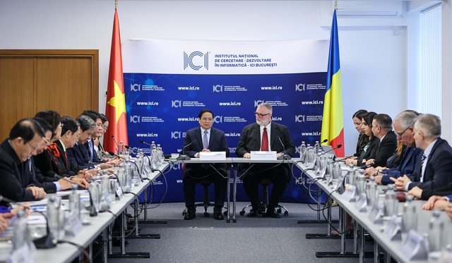 Thủ tướng thăm ICI, thúc đẩy hợp tác đổi mới sáng tạo Việt nam - Romania- Ảnh 2.