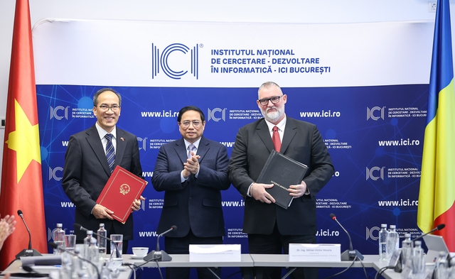 Thủ tướng thăm ICI, thúc đẩy hợp tác đổi mới sáng tạo Việt nam - Romania- Ảnh 3.
