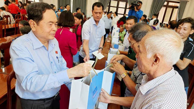 Phó chủ tịch Quốc hội Trần Thanh Mẫn: Bảo đảm đời sống công nhân, người lao động- Ảnh 3.