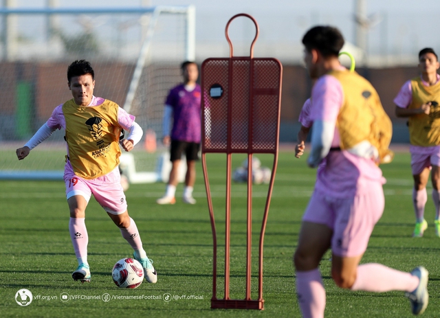 Đội tuyển Việt Nam dốc sức tập luyện, sao trẻ của HLV Troussier muốn xé lưới Iraq- Ảnh 6.