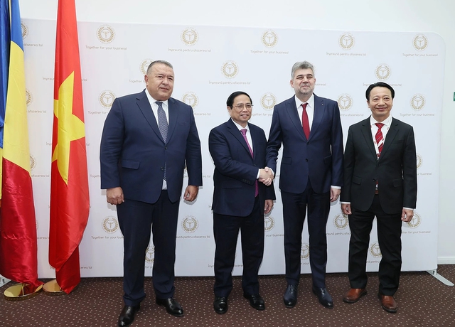 Thủ tướng Phạm Minh Chính và Thủ tướng Romania cùng dự Diễn đàn doanh nghiệp Việt Nam - Romania- Ảnh 1.
