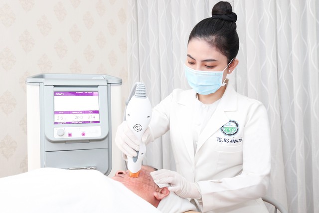 Ai được thực hiện tiêm filler cho người khác?- Ảnh 1.