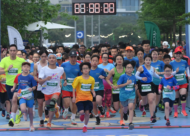 Giải marathon đầy ý nghĩa và thử thách tại Điện Biên Phủ- Ảnh 1.