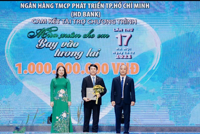 HDBank mang tết sớm đến với đồng bào bản Puôi- Ảnh 3.