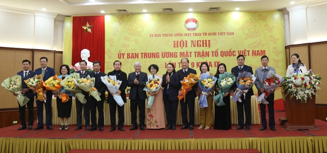 Bí thư Quận ủy Q.1 Tô Thị Bích Châu làm Phó chủ tịch T.Ư MTTQ Việt Nam- Ảnh 2.