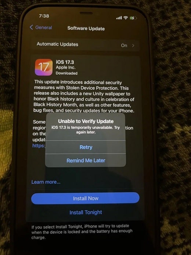 Nhiều người gặp lỗi không thể cài đặt iOS 17.3- Ảnh 1.
