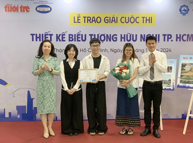 KTS Bùi Minh Châu đoạt giải nhất cuộc thi ‘Thiết kế biểu tượng hữu nghị TP.HCM’- Ảnh 4.