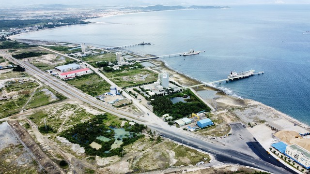 Tuyến cao tốc Khánh Hòa - Buôn Ma Thuột, Vân Phong - Nha Trang sẽ giúp TX.Ninh Hòa phát triển mạnh kinh tế biển - Ảnh: Ngọc Phúc