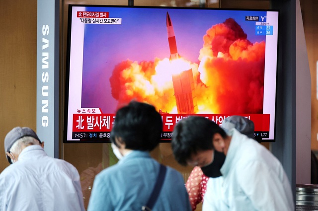 Triều Tiên lại phóng tên lửa hành trình, Hàn - Mỹ lập tức cảnh giác- Ảnh 1.