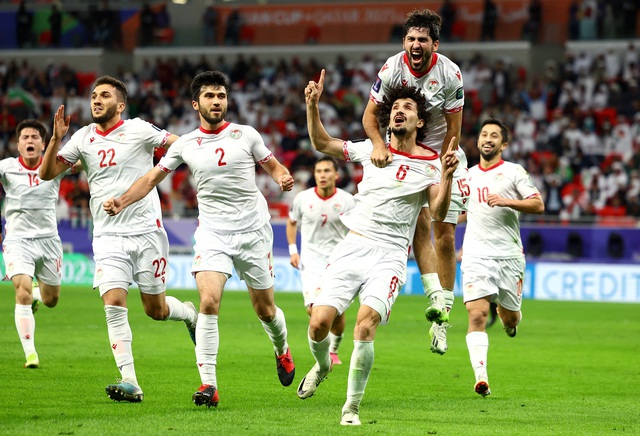 Địa chấn tại Asian Cup: ‘Sự khiêm tốn giúp đội tuyển Tajikistan quật ngã UAE’- Ảnh 1.