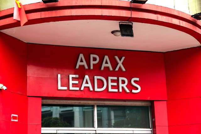 TP.HCM yêu cầu đánh giá điều kiện hoạt động của Apax Leaders- Ảnh 1.