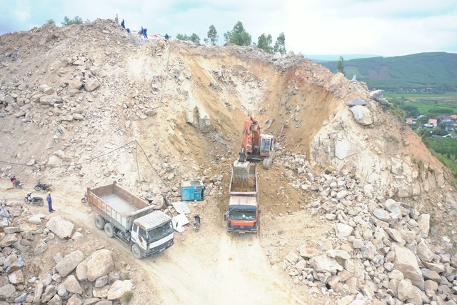 Mỏ đá Mỹ Trang cung cấp khoáng sản sai quy định- Ảnh 3.