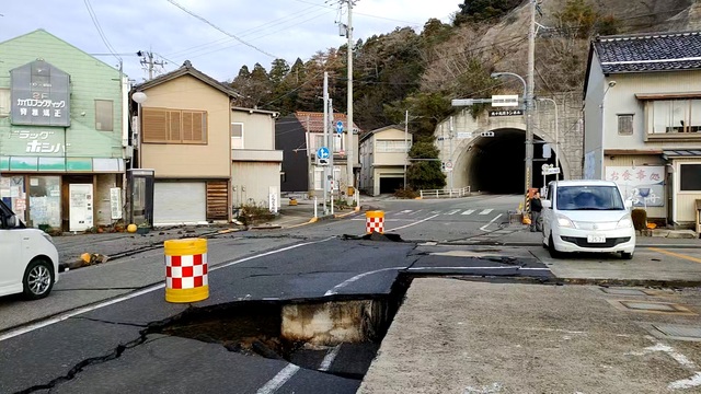 Động đất ở Nhật Bản: Thương vong tăng cao, chuyên gia cảnh báo dư chấn mạnh- Ảnh 1.