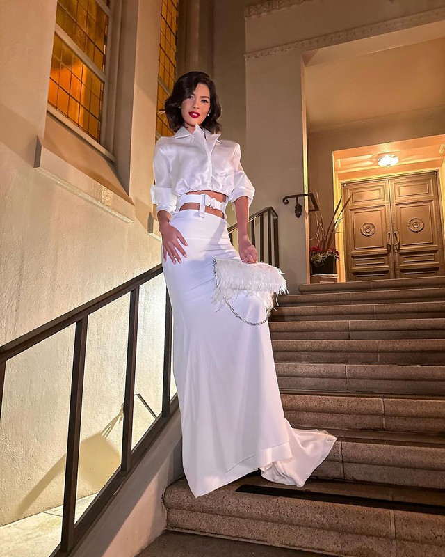 Diện trang phục đầu năm, Miss Universe 2023 bị chê từ makeup đến outfit- Ảnh 7.