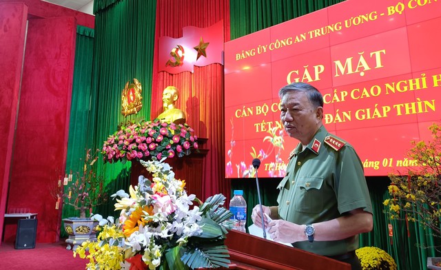 Đại tướng Tô Lâm thăm nguyên Chủ tịch nước Nguyễn Minh Triết và Trương Tấn Sang- Ảnh 1.