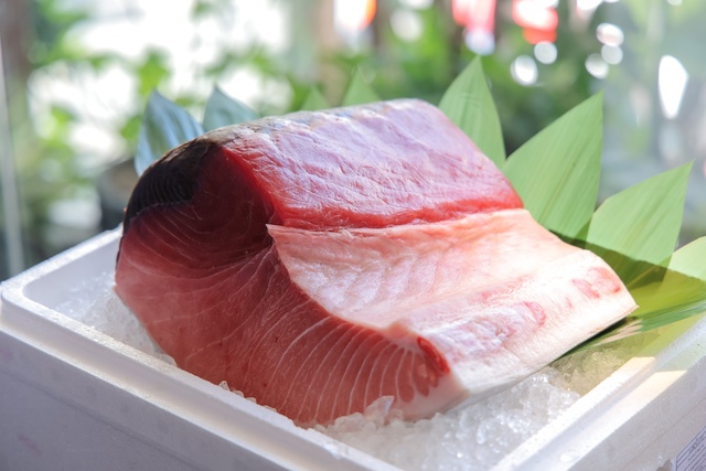 Trải nghiệm sò điệp, cá hồi Nhật Bản chất lượng cao tại TP.HCM- Ảnh 2.