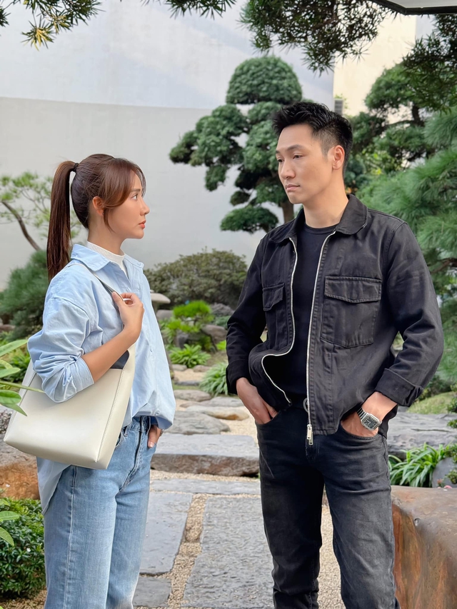 Ba ‘nàng thơ’ trong ‘Chúng ta của 8 năm sau’ tập làm ca sĩ- Ảnh 2. Ba ‘nàng thơ’ trong ‘Chúng ta của 8 năm sau’ tập làm ca sĩ- Ảnh 2.