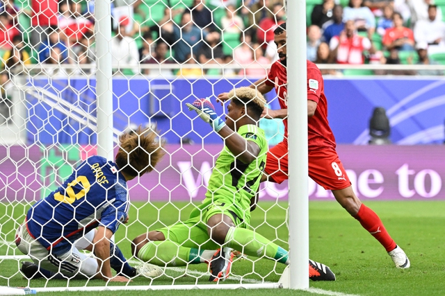 Ritsu Doan 'khai hỏa', đội tuyển Nhật Bản giành vé vào tứ kết Asian Cup 2023- Ảnh 4.