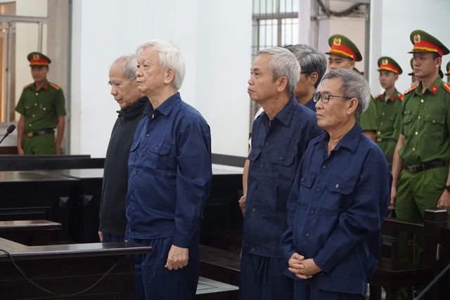 Sai phạm tại Mường Thanh Viễn Triều: Cựu Chủ tịch Khánh Hòa lãnh 5 năm tù- Ảnh 1.