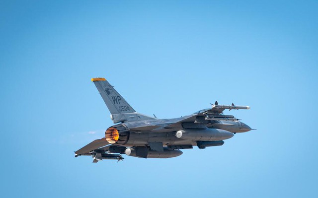 Tiêm kích F-16 của Mỹ liên tiếp rơi ở bán đảo Triều Tiên- Ảnh 1.